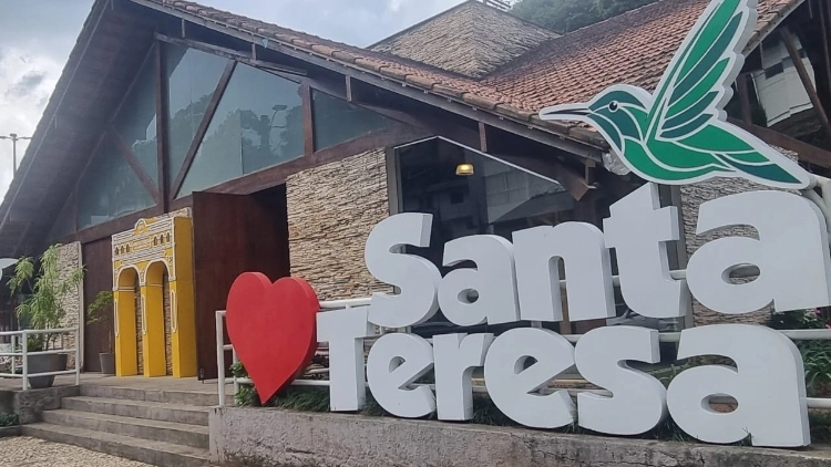 SANTA TERESA + BUDA GIGANTE